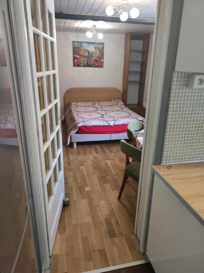Studio Independant Dans Un Maison Apartment แซงต์-เดอนี ภายนอก รูปภาพ