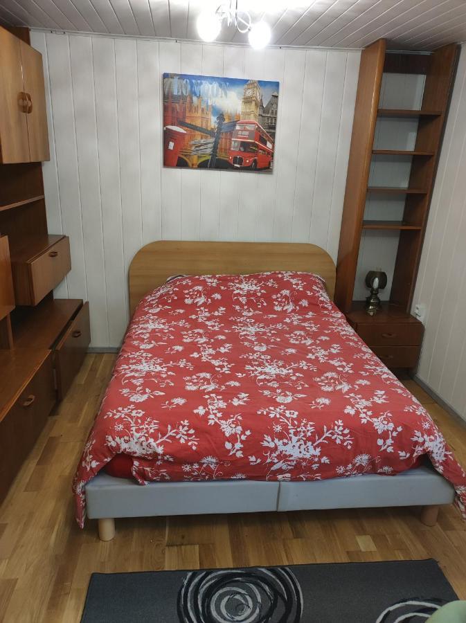 Studio Independant Dans Un Maison Apartment แซงต์-เดอนี ภายนอก รูปภาพ